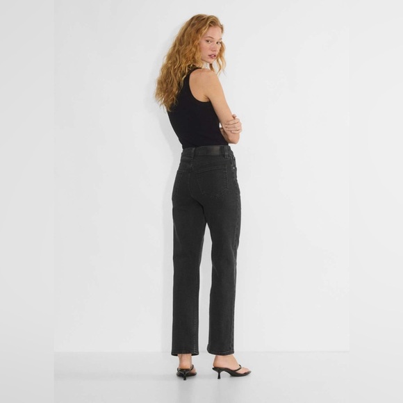 Aritzia Denim Forum The Arlo High Rise Straight 26”W - Picture 2 of 5